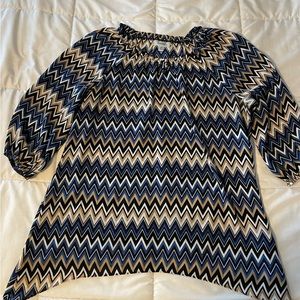 DRESS BARN Blouse with curved bottom XL
